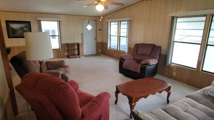 210 Sweet Circle a Winter Haven, FL Mobile or Manufactured Home for Sale